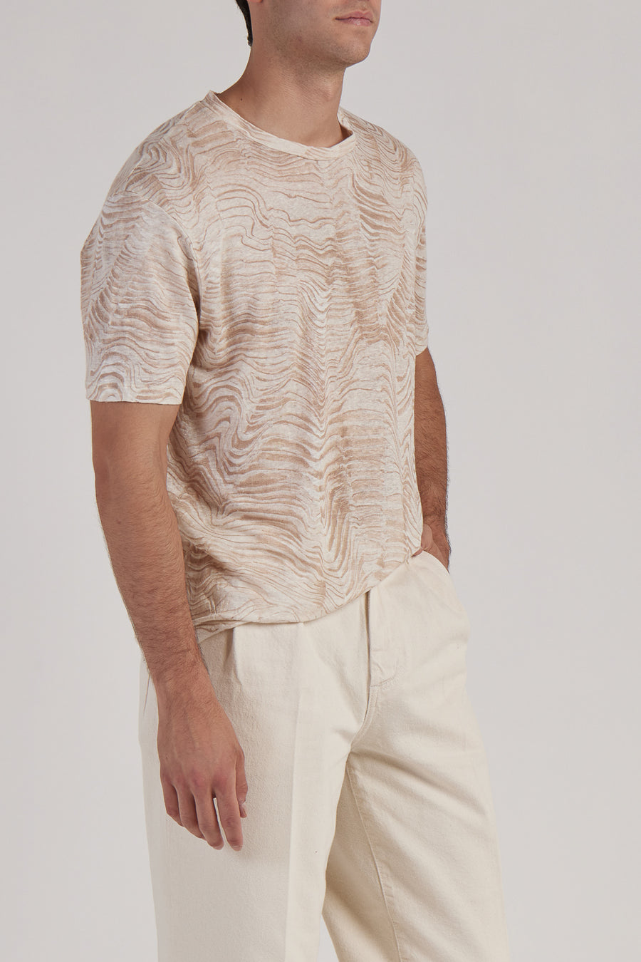 Buy the Daniele Fiesoli All Over Dunes Print Linen T-Shirt in Sand at Intro. Spend £50 for free UK delivery. Official stockists. We ship worldwide.