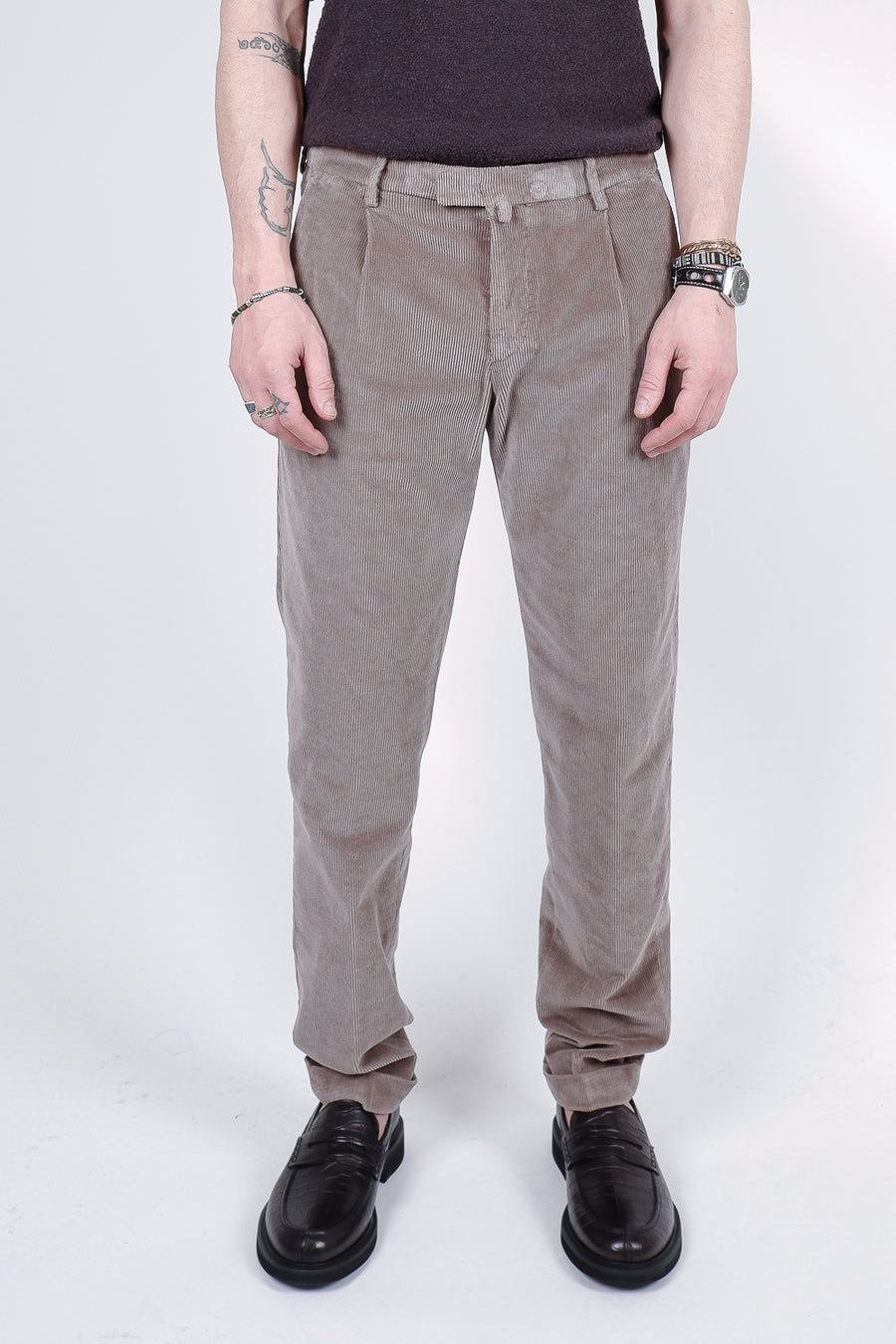 Buy the Briglia Italian Corduroy Trouser in Taupe at Intro. Spend £50 for free UK delivery. Official stockists. We ship worldwide.
