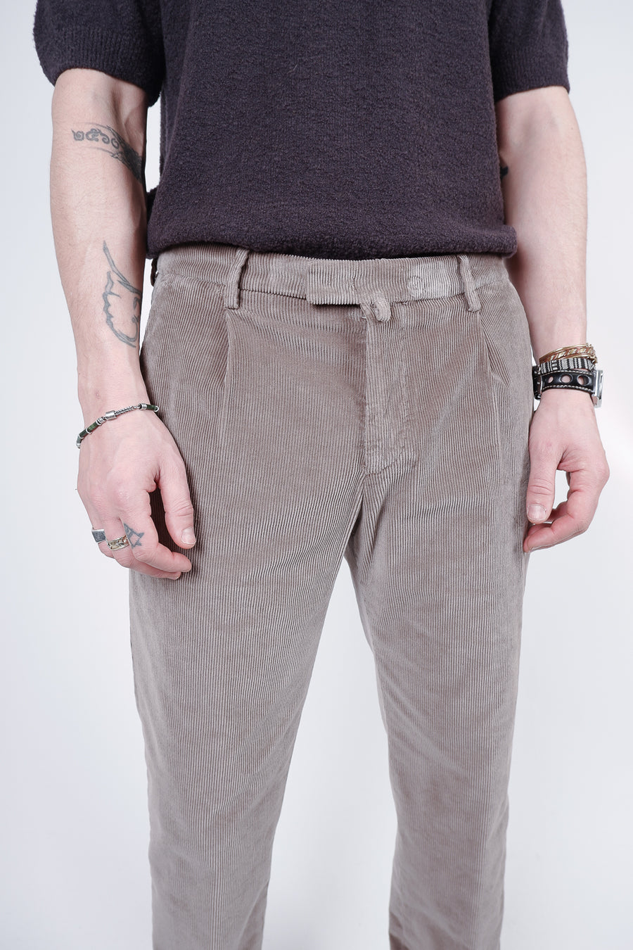 Buy the Briglia Italian Corduroy Trouser in Taupe at Intro. Spend £50 for free UK delivery. Official stockists. We ship worldwide.