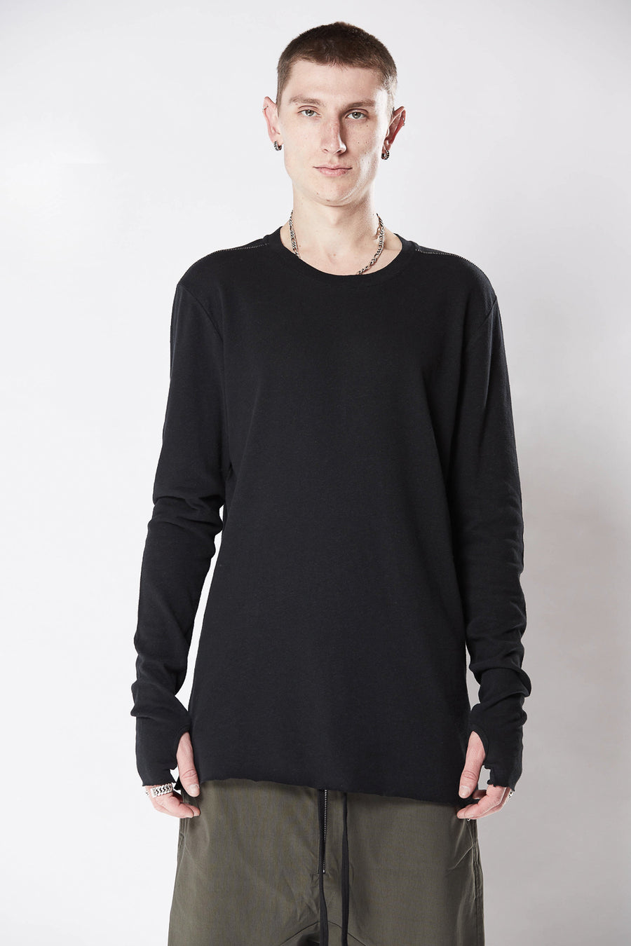 Buy the Thom Krom M TS 778 L/S T-Shirt in Black at Intro. Spend £50 for free UK delivery. Official stockists. We ship worldwide.