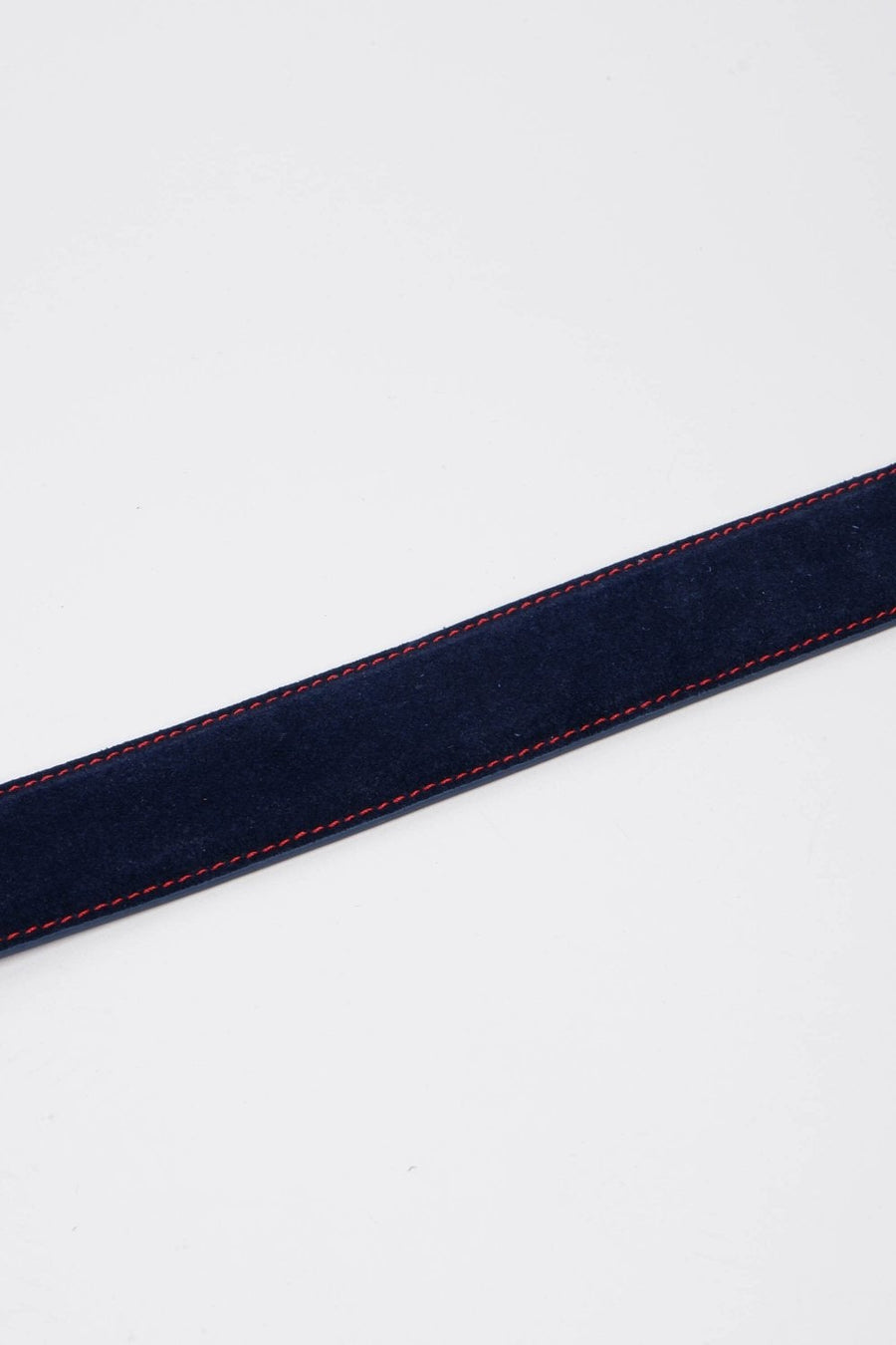 Buy the Elliot Rhodes Sinarta Suede Belt in Navy/Red at Intro. Spend £50 for free UK delivery. Official stockists. We ship worldwide.