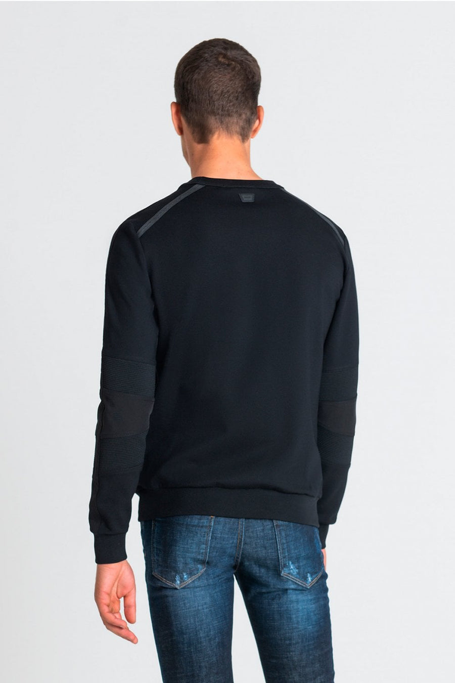 Buy the Antony Morato Slim Fit Sweatshirt in Black at Intro. Spend £50 for free UK delivery. Official stockists. We ship worldwide.