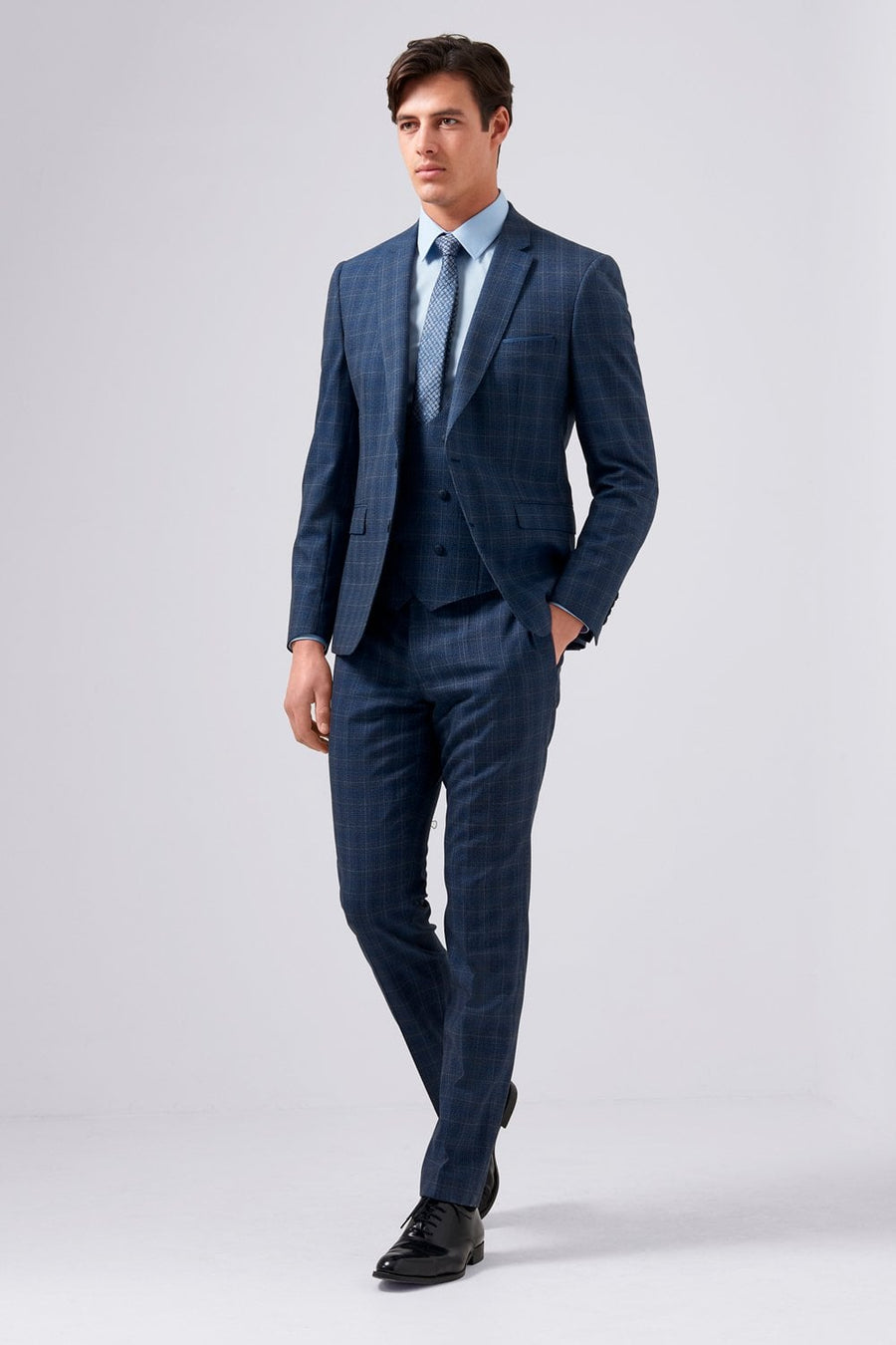 Buy the Remus Uomo 41095 Suit in Blue at Intro. Spend £50 for free UK delivery. Official stockists. We ship worldwide.