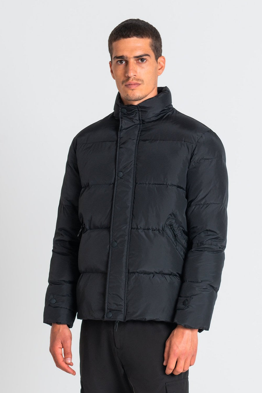 Buy the Antony Morato 3/4 Quilted Tech Jacket in Black at Intro. Spend £50 for free UK delivery. Official stockists. We ship worldwide.