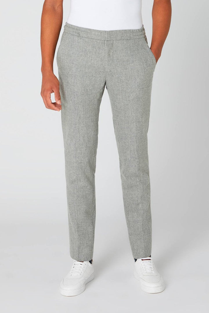 Buy the Remus Uomo Savini Trouser in Grey at Intro. Spend £50 for free UK delivery. Official stockists. We ship worldwide.
