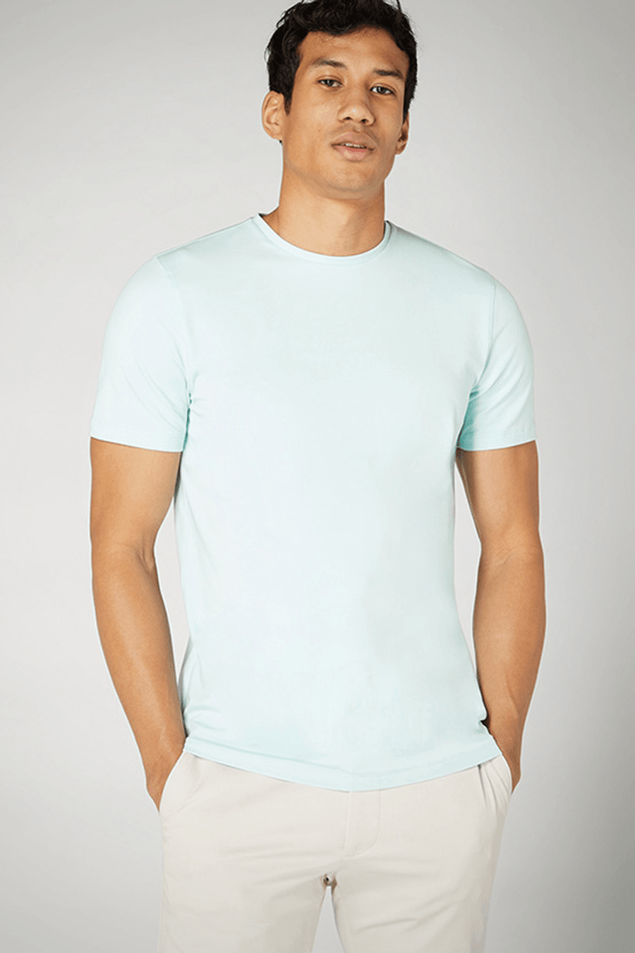 Buy the Remus Uomo Tapered Fit Cotton-Stretch T-Shirt in Turquoise at Intro. Spend £50 for free UK delivery. Official stockists. We ship worldwide.