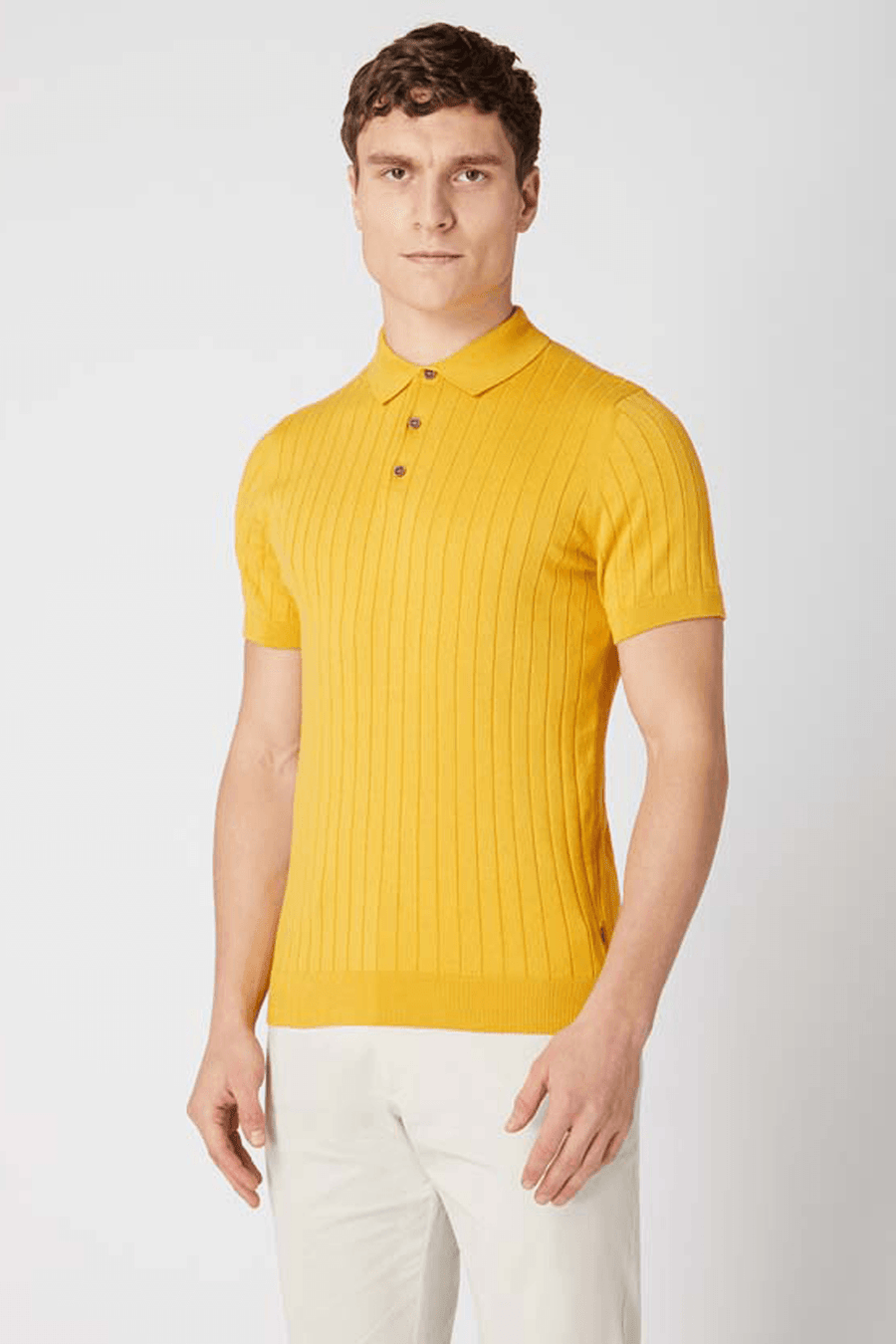 Buy the Remus Uomo Slim Fit Cotton S/S T-Shirt in Yellow at Intro. Spend £50 for free UK delivery. Official stockists. We ship worldwide.