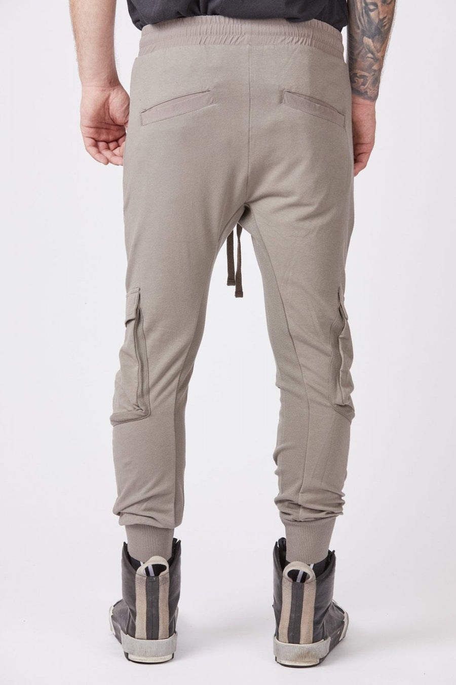 Buy the Thom Krom M ST 322 Sweatpants in Ash at Intro. Spend £50 for free UK delivery. Official stockists. We ship worldwide.