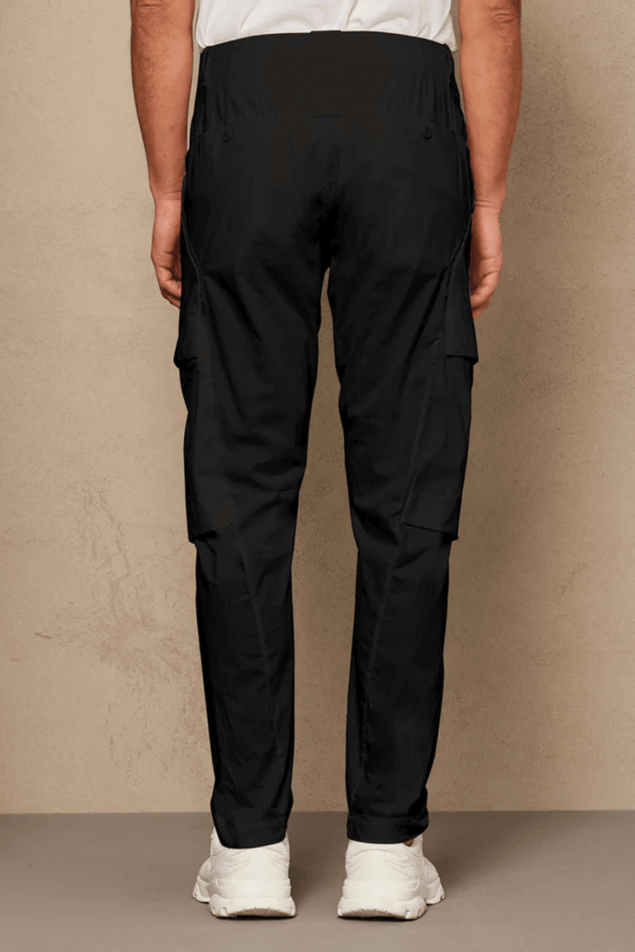 Buy the Transit Lightweight Cargo Trousers in Black at Intro. Spend £50 for free UK delivery. Official stockists. We ship worldwide.