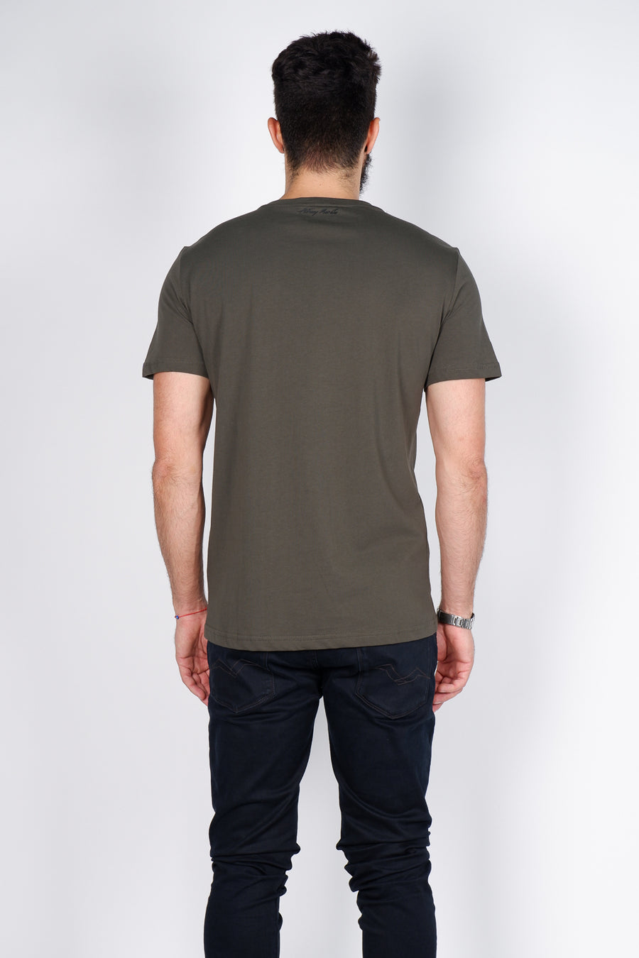 Buy the Antony Morato Skull Print Slim Fit T-Shirt Olive at Intro. Spend £50 for free UK delivery. Official stockists. We ship worldwide.