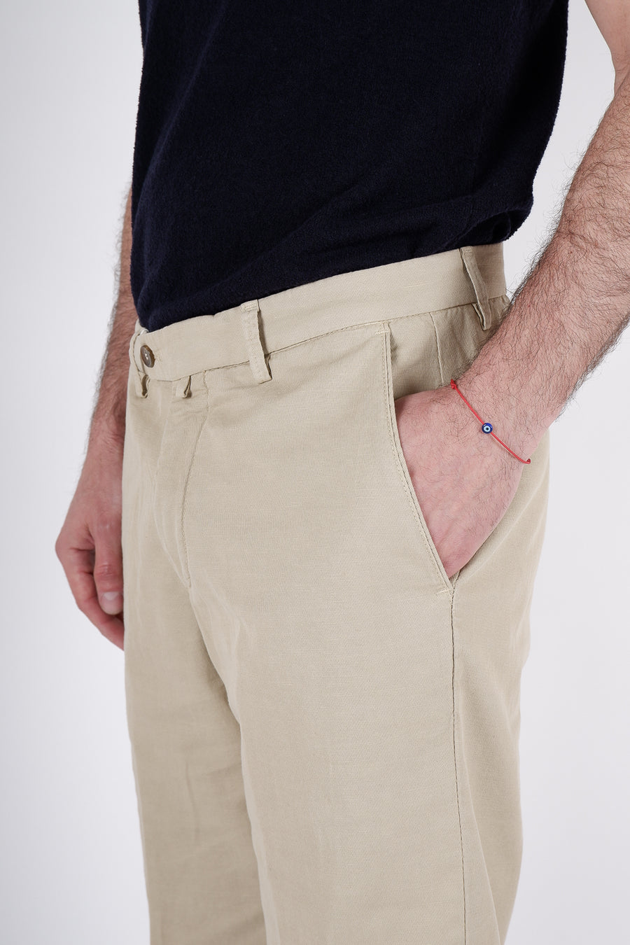 Buy the Briglia Italian Cotton Chino Shorts in Beige at Intro. Spend £100 for free UK delivery. Official stockists. We ship worldwide.