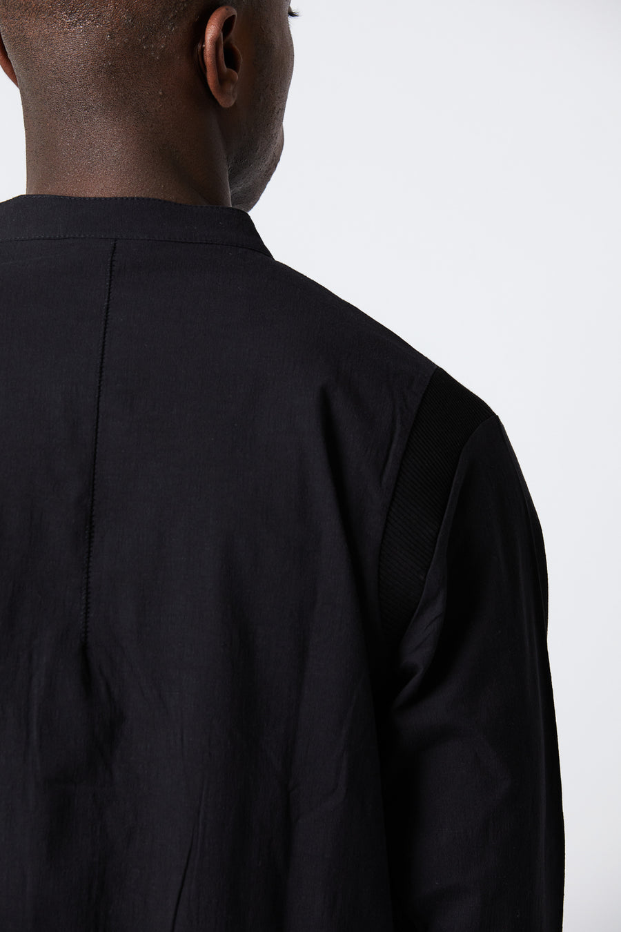 Buy the Thom Krom M H 130 Shirt in Black at Intro. Spend £50 for free UK delivery. Official stockists. We ship worldwide.