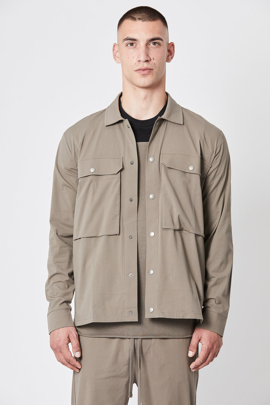 Buy the Thom Krom M SJ 600 Overshirt in Fossil at Intro. Spend £50 for free UK delivery. Official stockists. We ship worldwide.