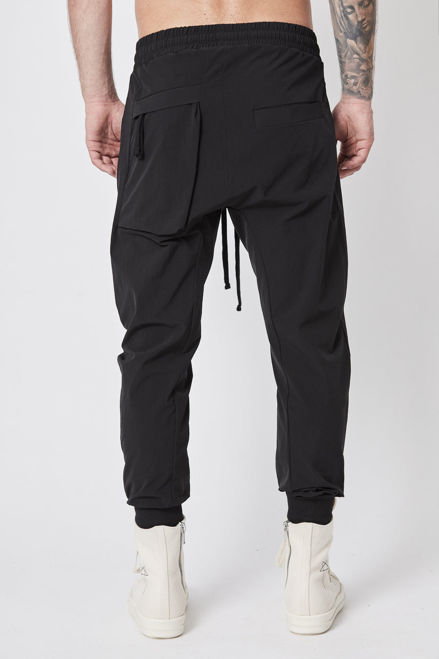 Buy the Thom Krom M ST 309 Sweatpants in Black at Intro. Spend £50 for free UK delivery. Official stockists. We ship worldwide.